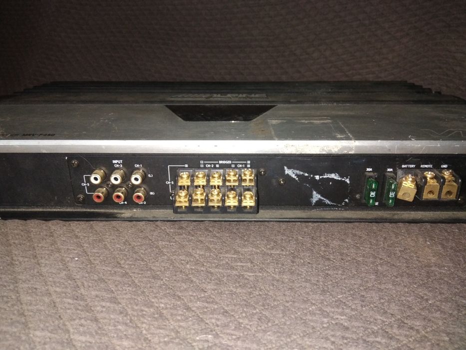 Amplificador Alpine MRV-F450 V12