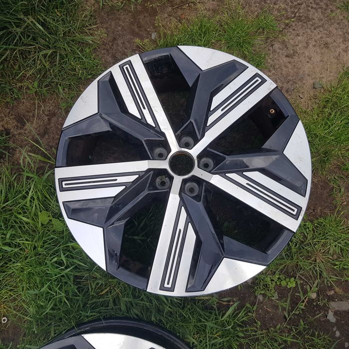 felgi aluminiowe 3 sztuki Renault Megane 5 , E-Tech 20 cali