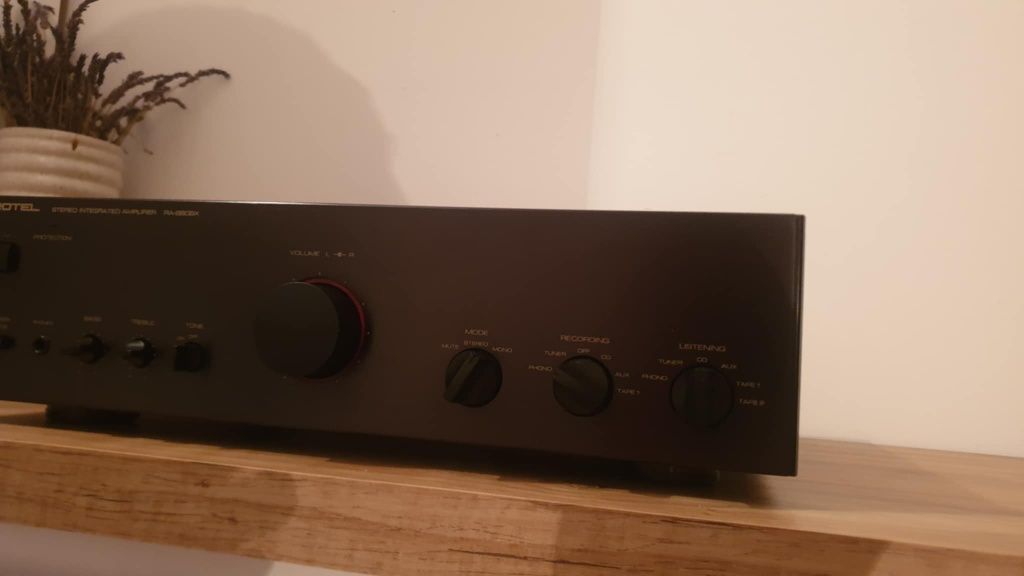 Wzmacniacz Rotel Ra-980BX