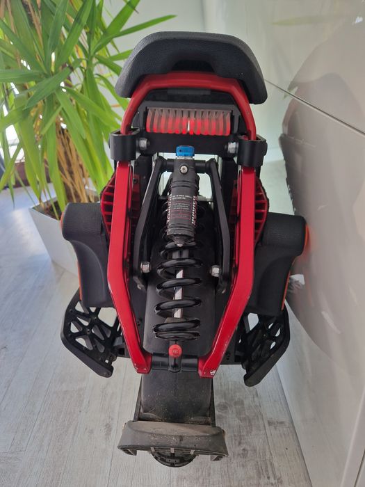 Monocykl elektryczny kingsong s22 4000W hou ningning