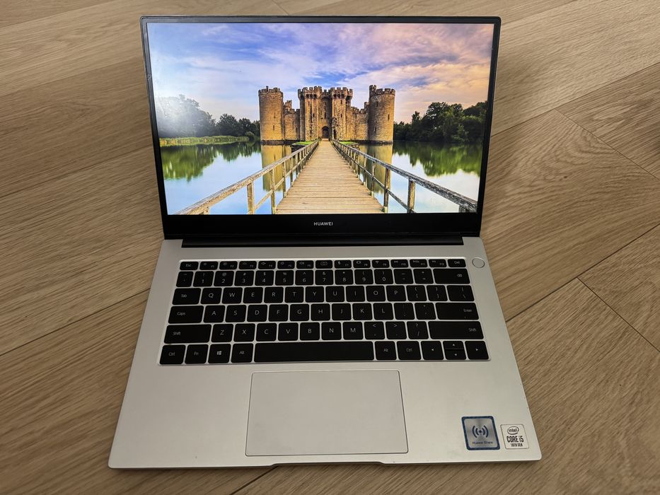 Huawei Matebook D 14 NoteBook i5 8GB 256GB SSD