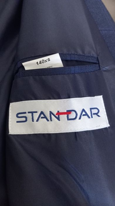 Garnitur chłopięcy rozmiar 140 firma standar