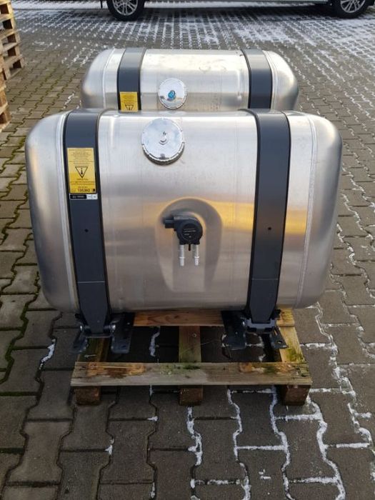 Zbiornik paliwa Mercedes Actros MP4 290 L