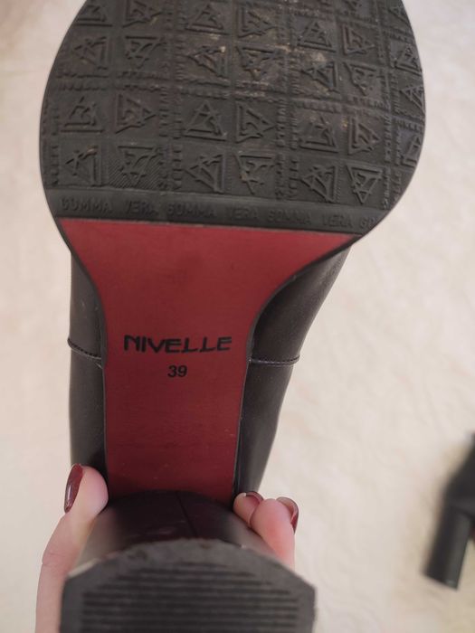 Ботильйони жіночі