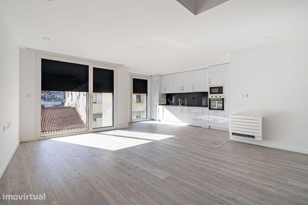 Duplex Novo com 3 Quartos em Bragança - Oportunidade Única!