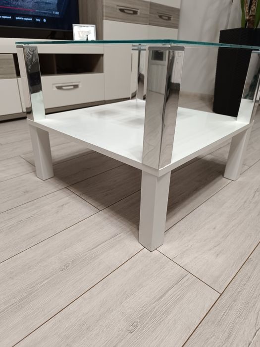 Stolik stan jak nowy