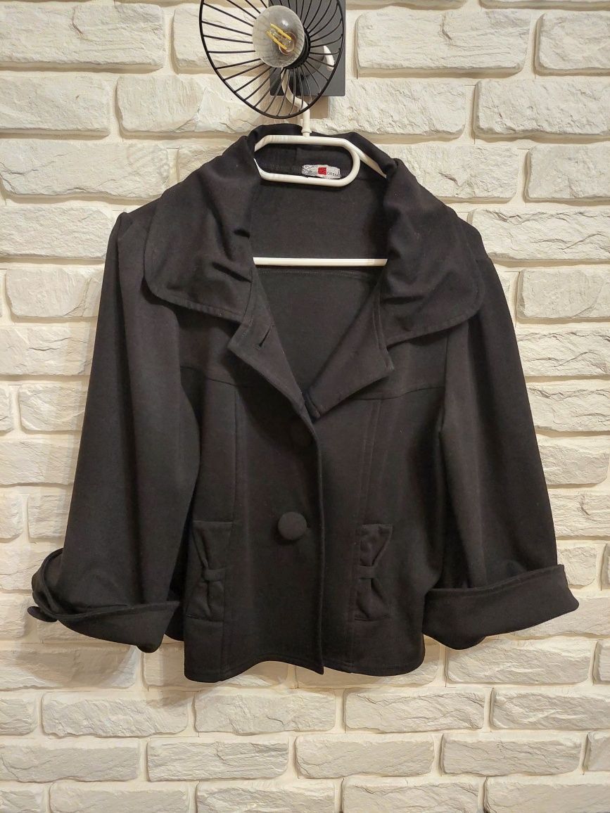 Oversize czarny żakiet zapinany na 2 guziki L/XL