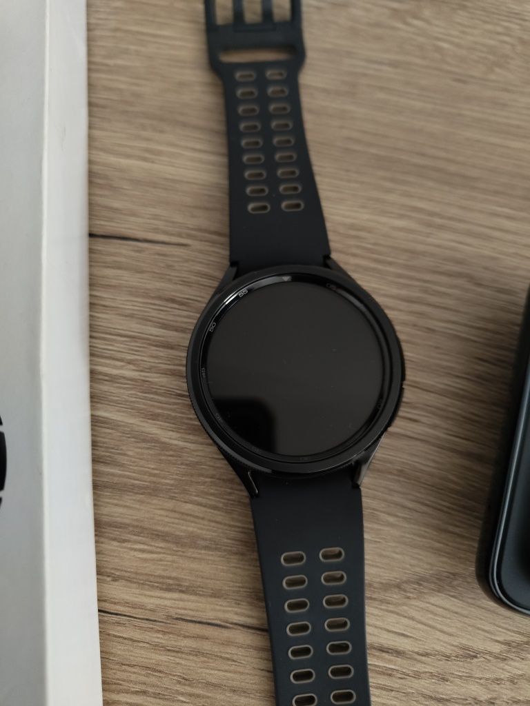 Telemóvel Samsung Galaxy A53 5G + Smartwatch Watch 6 Classic 47mm