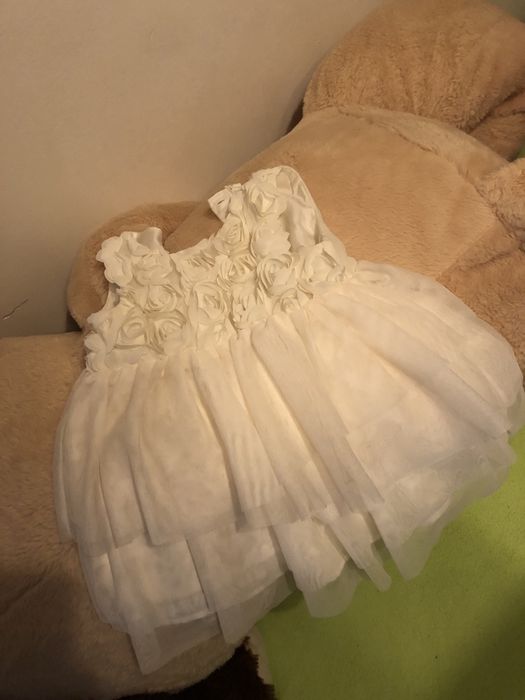 Kremowa sukienka H&M r.80