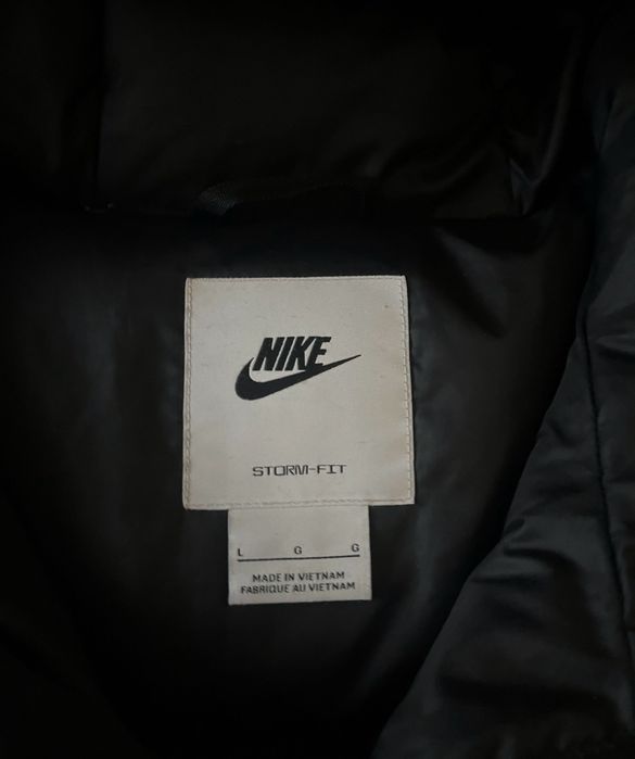 Ккртка nike storm fit