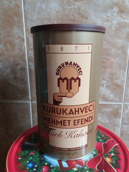 Коробочки  красиві металеві