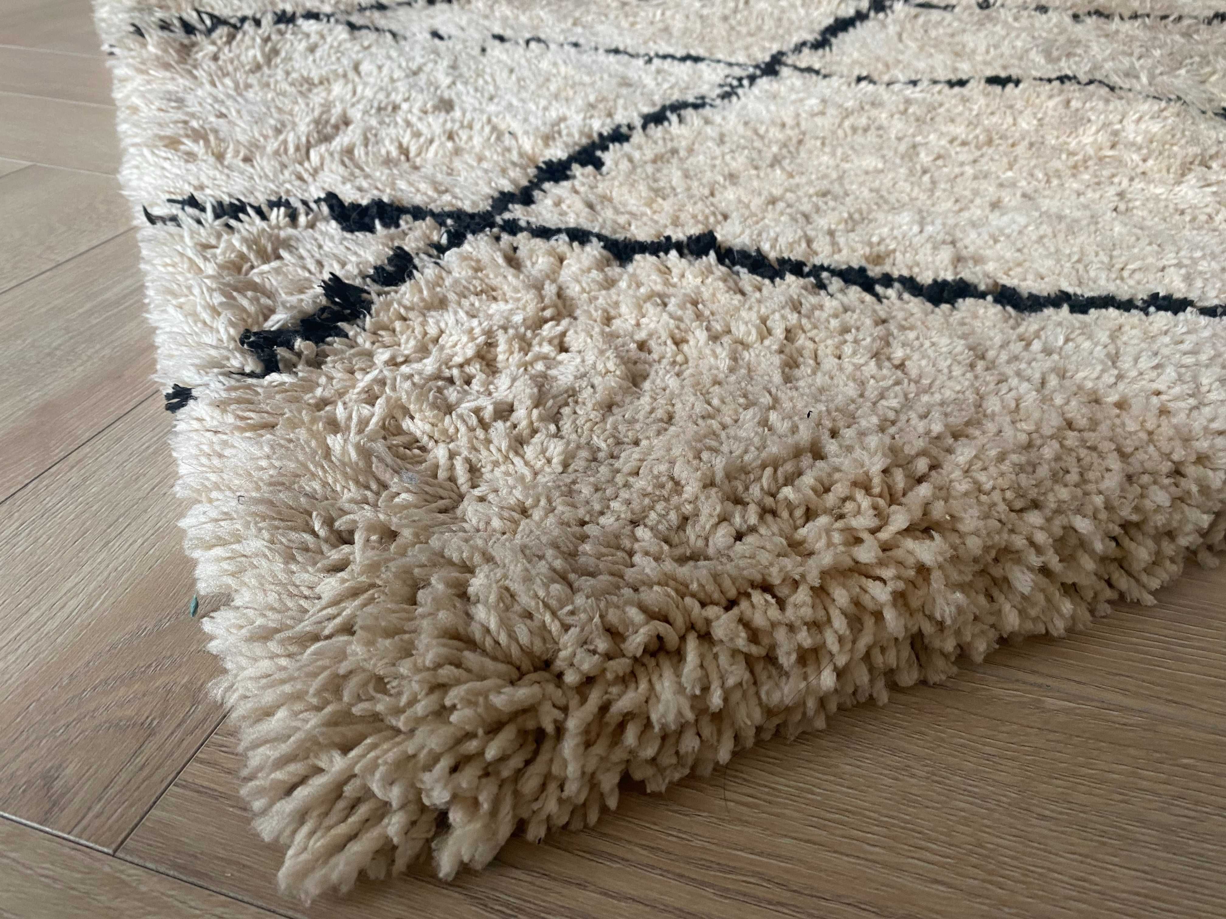 Dywan Westwing Naima 160x230 puszysty ręcznie tuflowany Duży długie wł