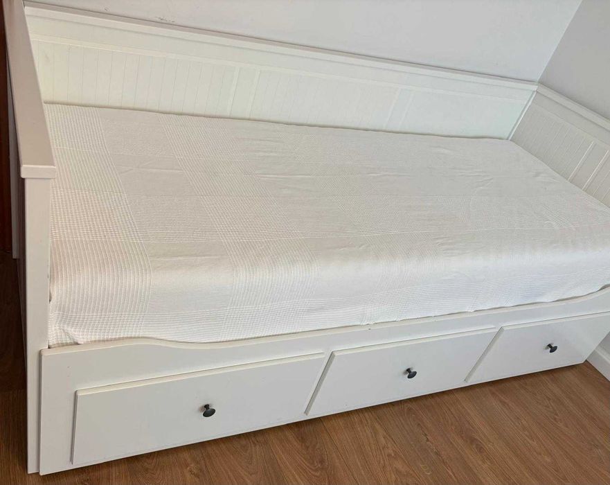 Cama IKEA Hemnes extensível C/ colchão