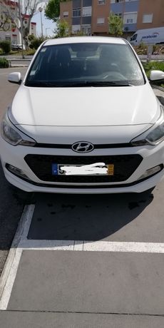 Hyundai i20 comercial