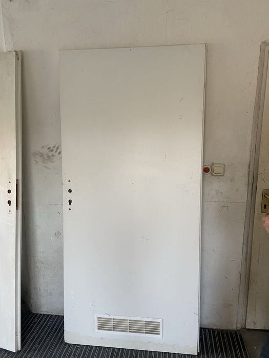 Drzwi wewnetrzne bez ościeżnicy