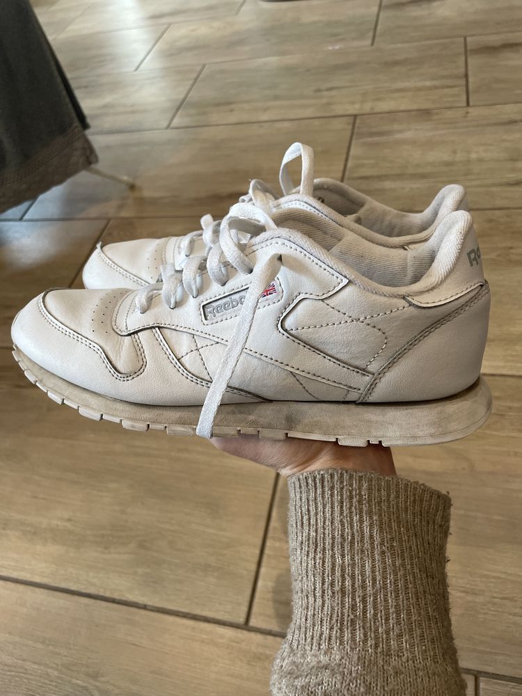 Reebok Classic rozmiar 38 skórzane kolor biały