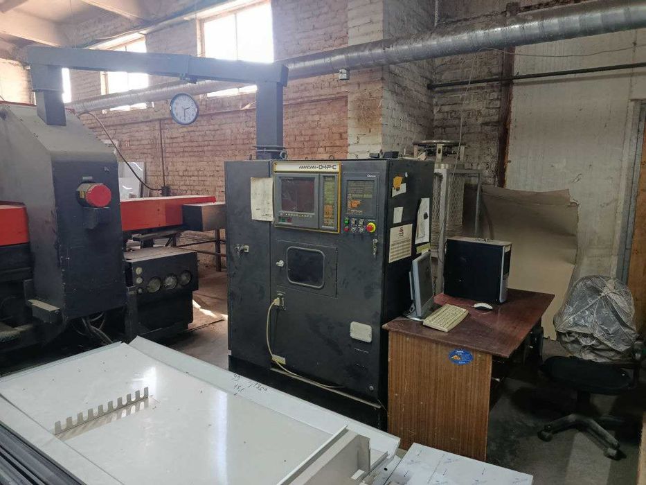 Координатно-пробивний пресс/Дыропробивной cтанок с ЧПУ AMADA Pega 357