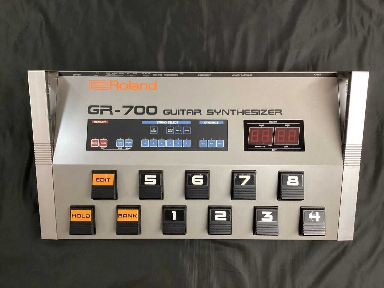 Roland G-707 Synth Guitar + GR-700