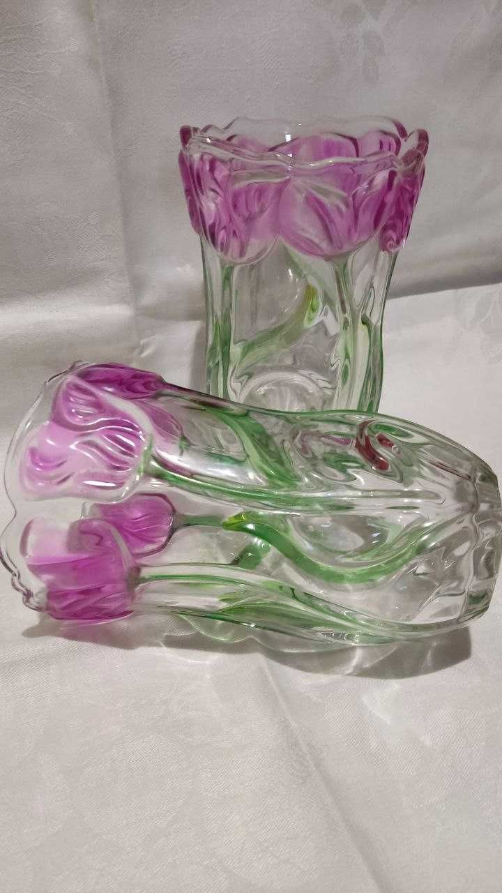 Скляна ваза  "Тюльпани" ..Товсте дно, дуже стійкі.