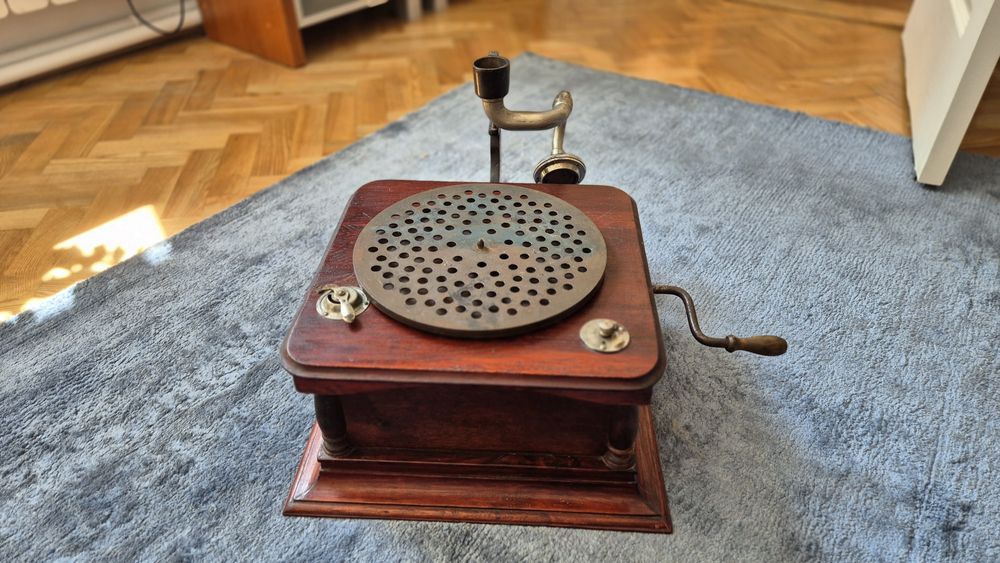 Patefon Parlophon na korbę