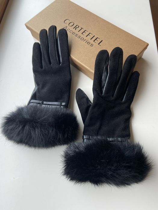 Luvas em pele preta marca cortefiel