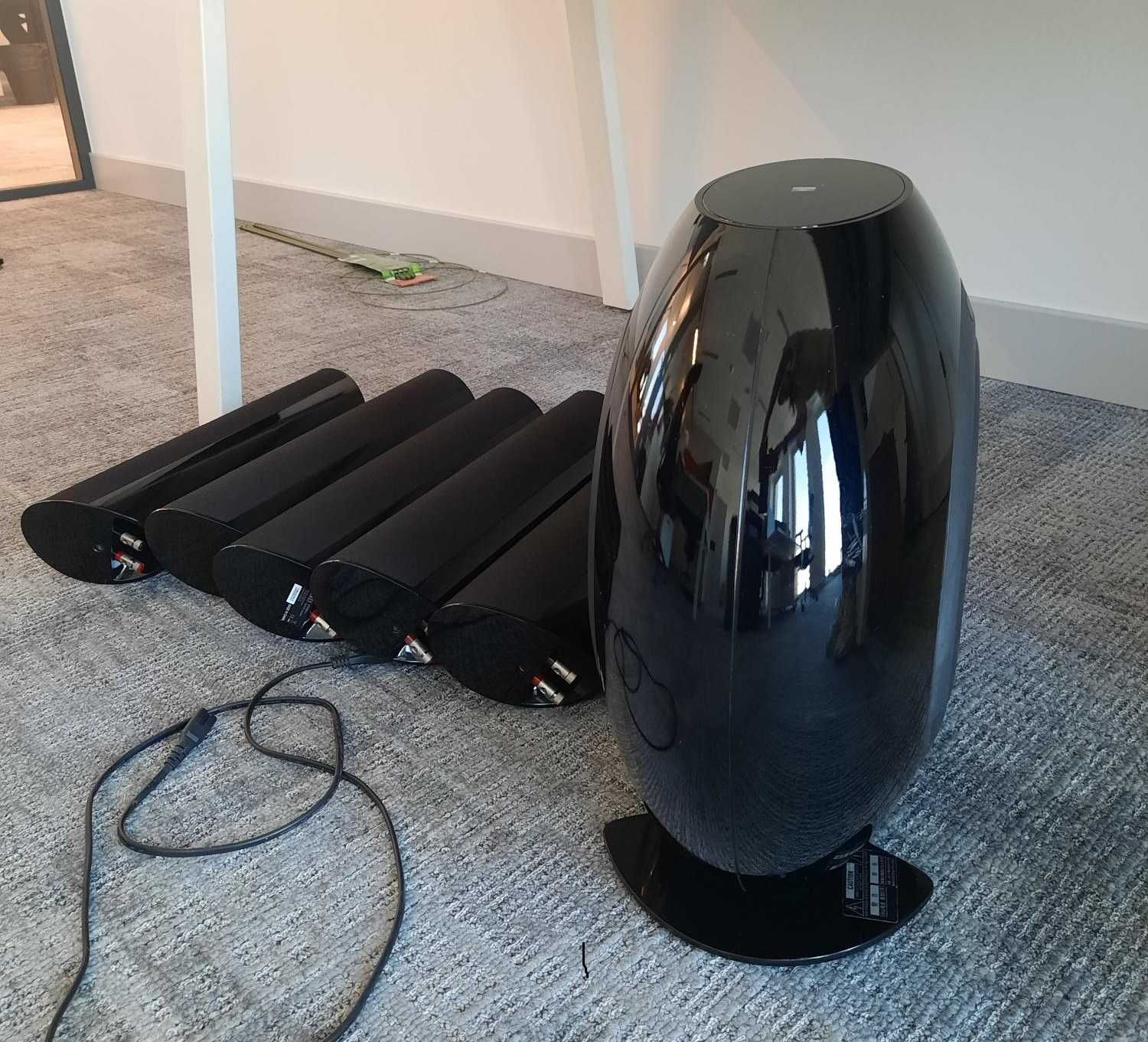 Zestaw KEF subwoofer HTB2 z głośnikami