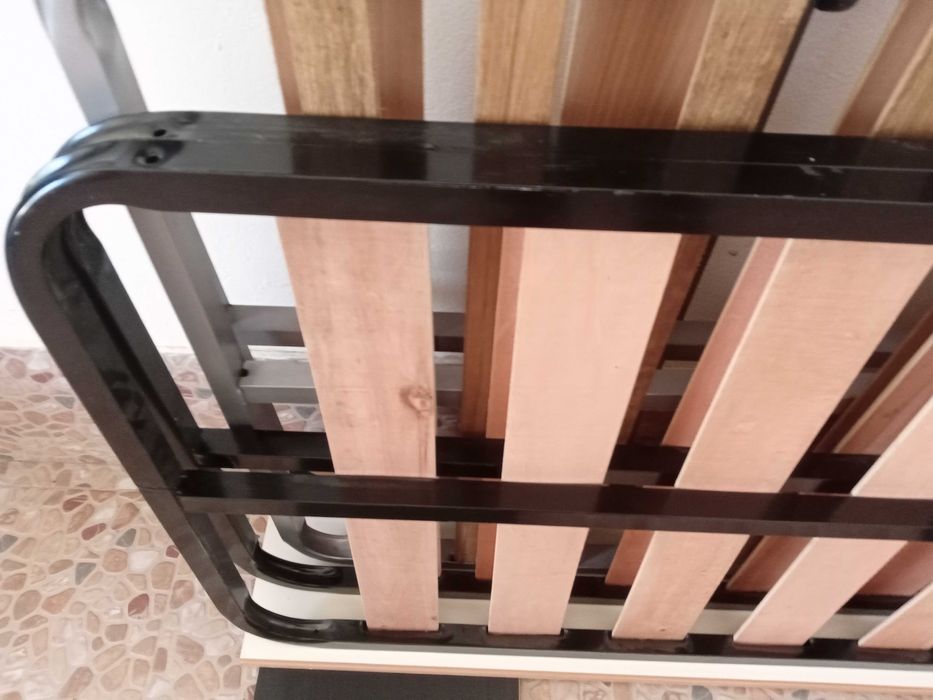 Estrades Cama ( 2 unidades - vendo separado )  1,95m por 0,78cm