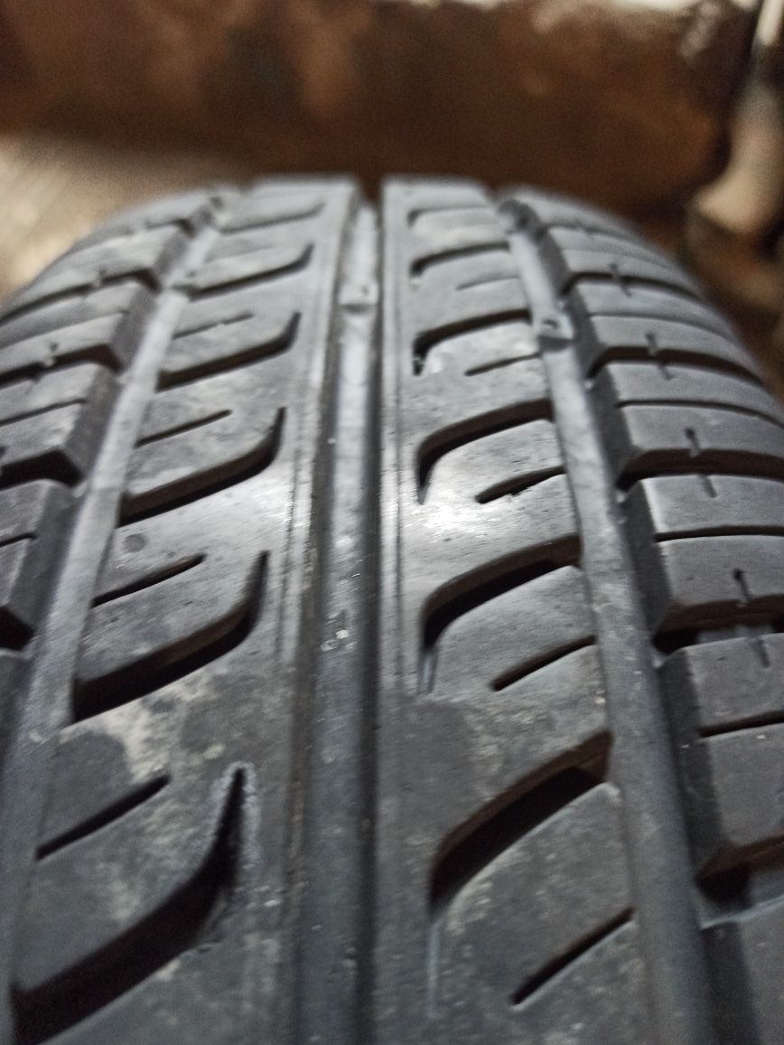 Диски Volkswagen Skoda fabia,polo, seat, golf 5/100 r14 et35  з резино