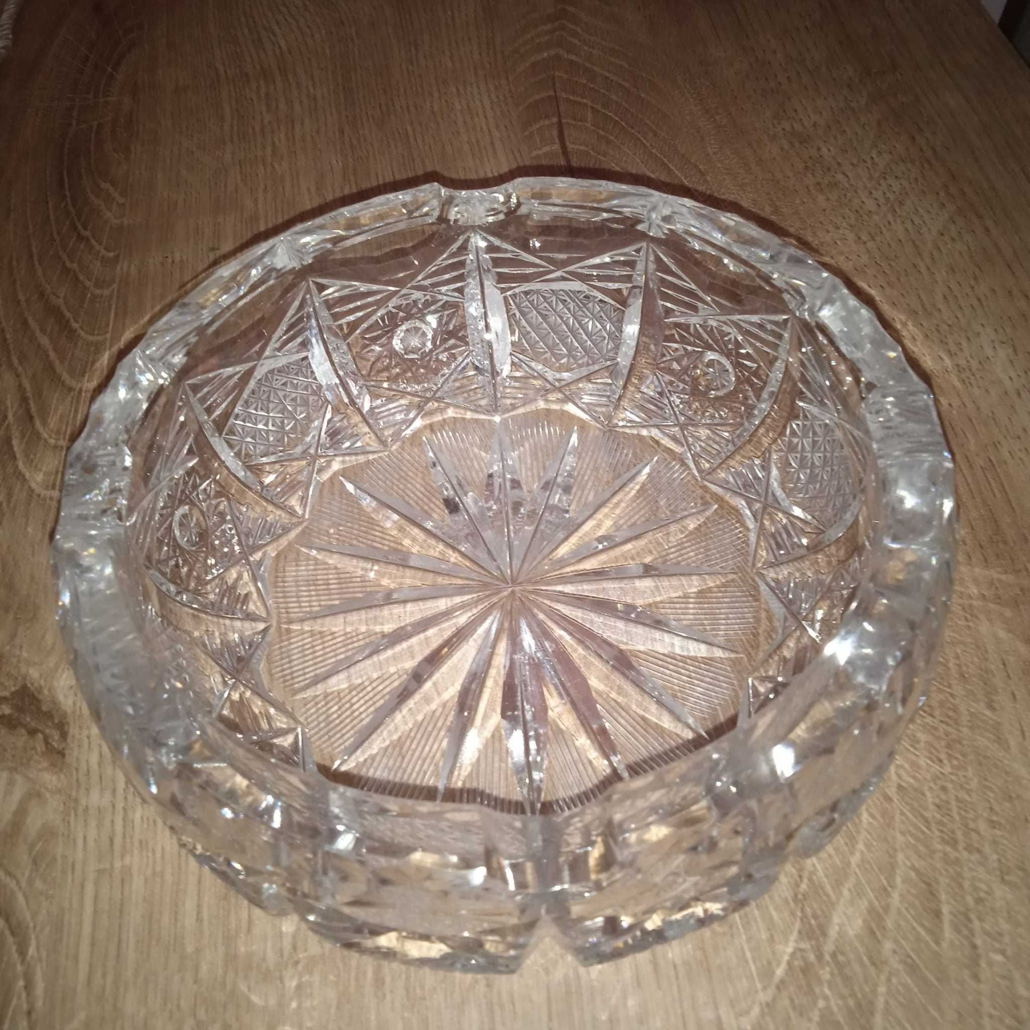 Kryształy PRL - kieliszki (różne), karawka, waza, wazon itp.