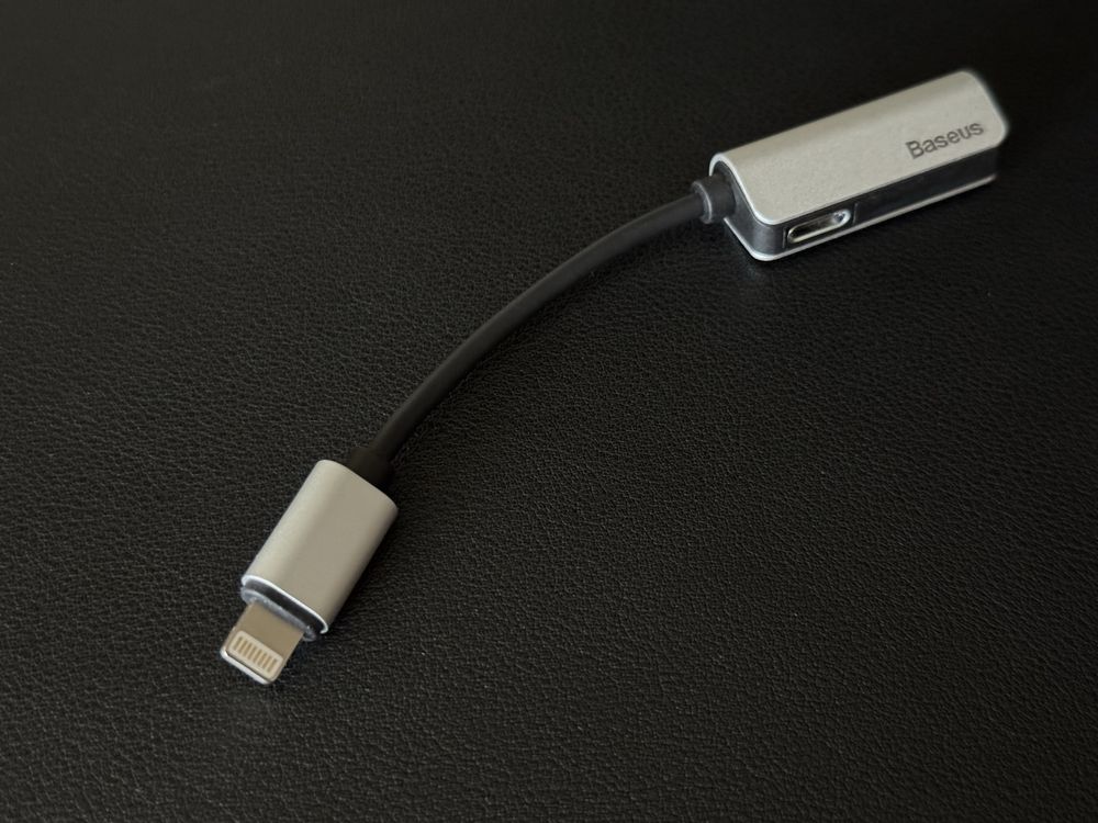 Baseus L32 przejściówka Lightning na mini jack 3.5mm+ładowanie adapter