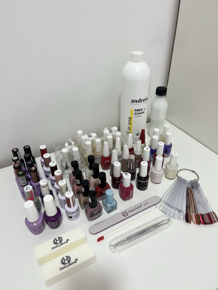 KIT MANICURE COM VÁRIOS ITENS NOVOS