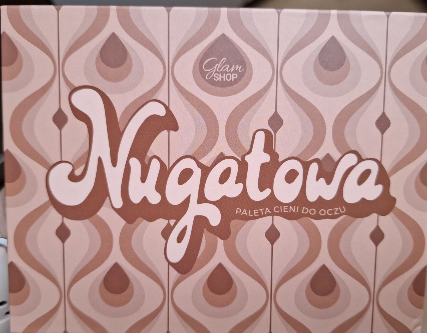 Paleta do oczu Nugatowa glam shop ,60 zł