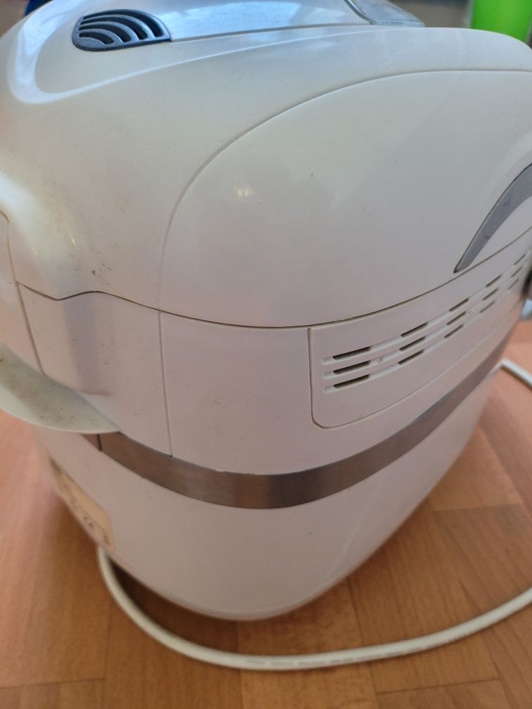 Хлебопечка Elbee Jordan 24000 б/у