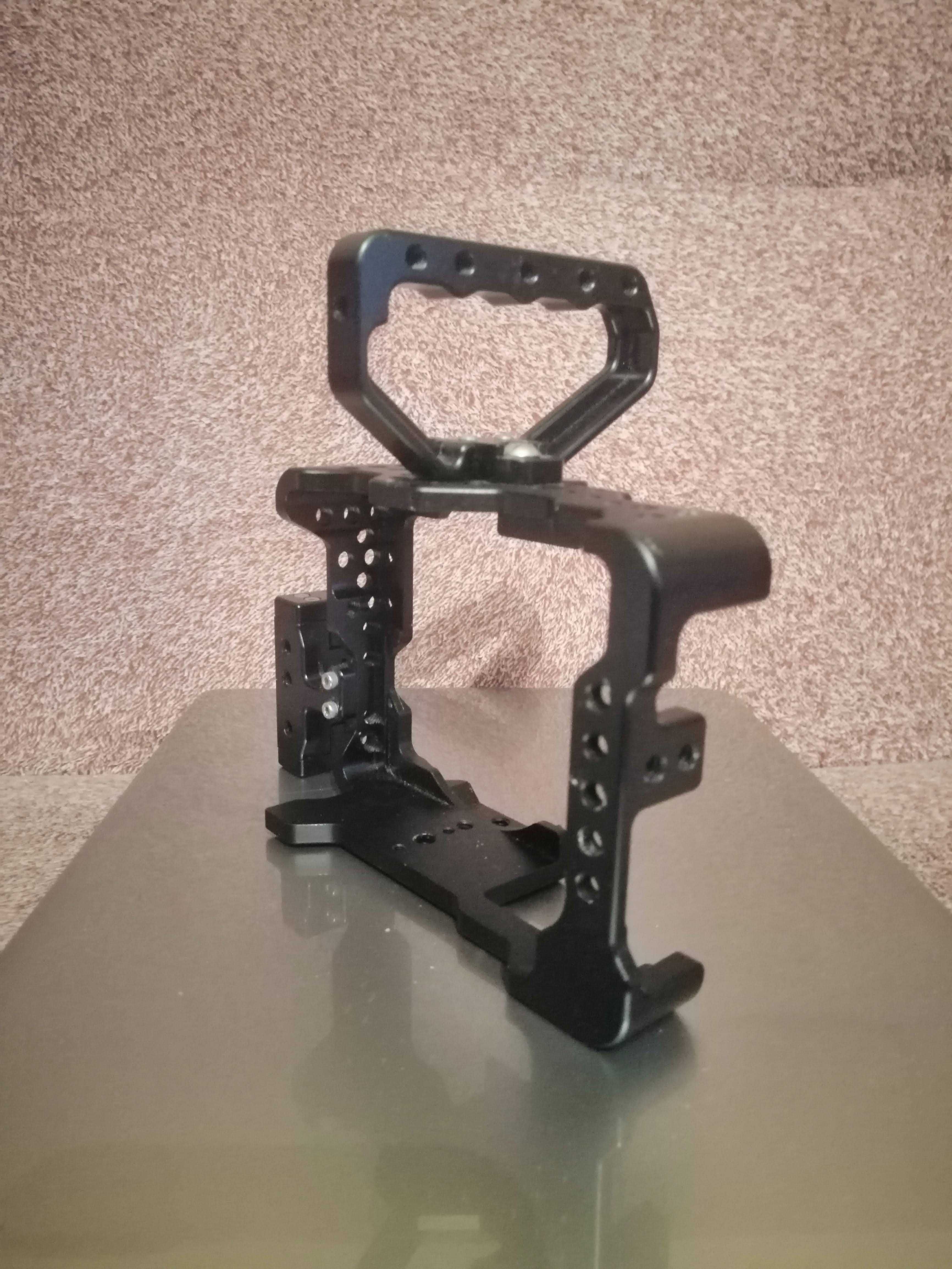 Camera Cage como nova
