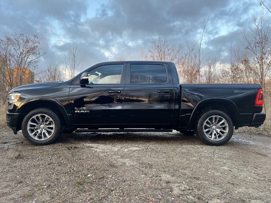 DODGE RAM 1500 LARAME 4X4 wynajem z wykupem w kwocie od 7290zł BEZ BIK