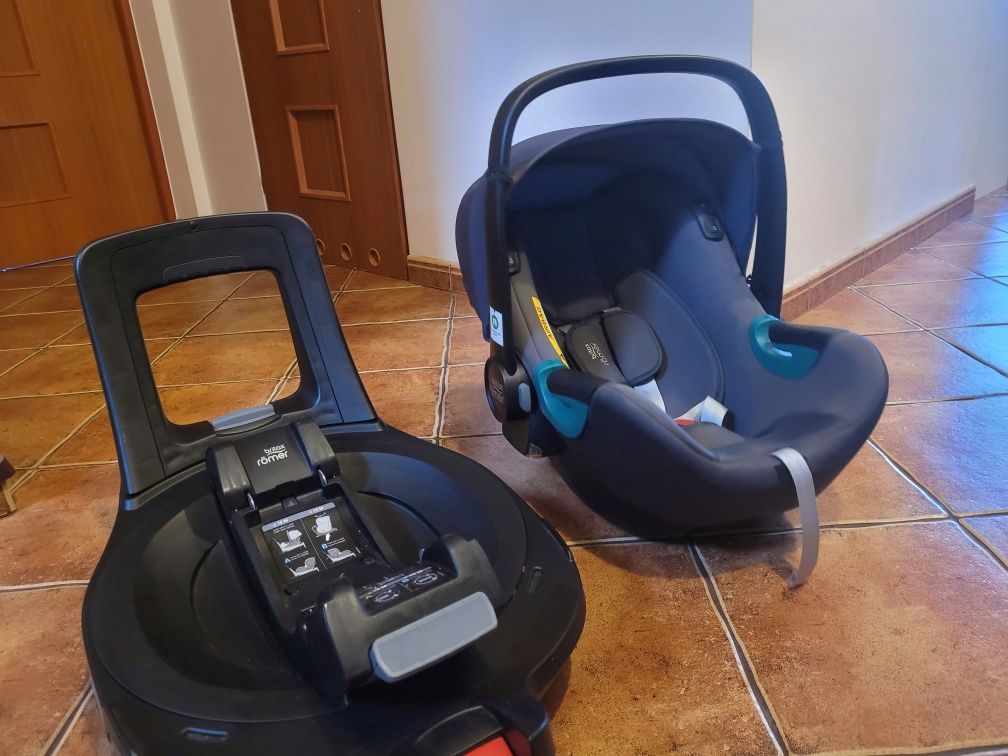 Fotelik samochodowy Baby-Safe iSense z bazą Flex Base iSense