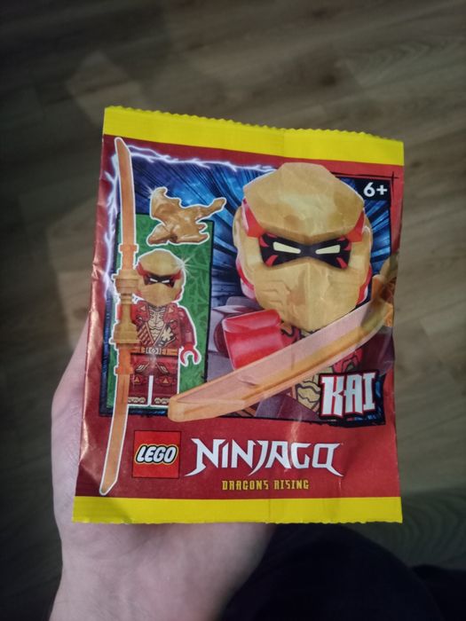 LEGO Ninjago minifigurka Kai + Złoty Smok + Podwójna Katana saszetka