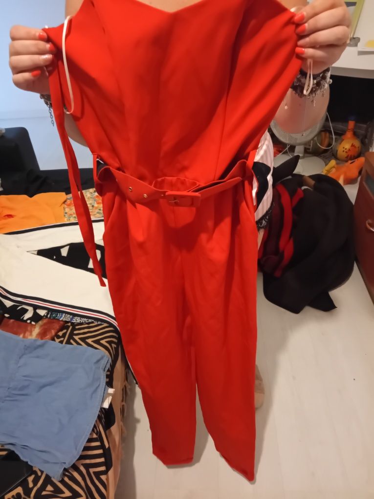 Macacão Vermelho