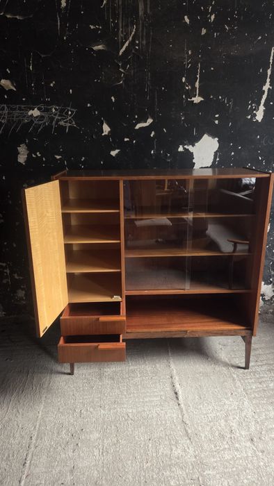 Biblioteczka witryna Mezulanik vintage design Czechosłowacja