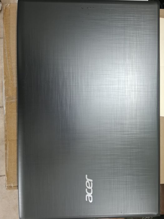 Acer Aspire E5-774G - Потужний ноутбук (i7-7500U / 20GB RAM)