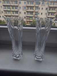 dwa szklane wazony