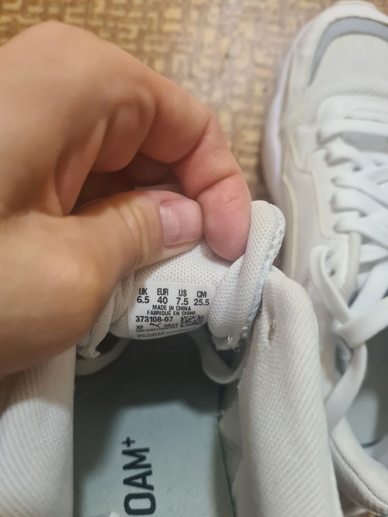 Продам кроссовки puma