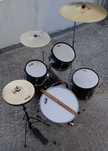 Vendo Bateria Stagg 8 elementos, completa.