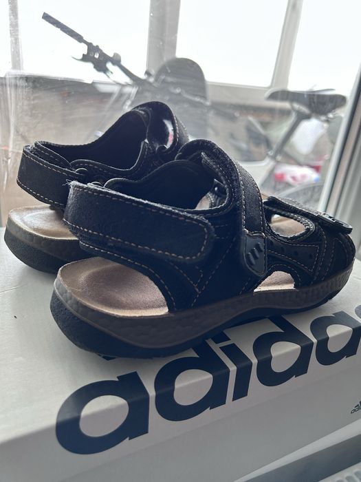 Сандалі на хлопчика 39 р.