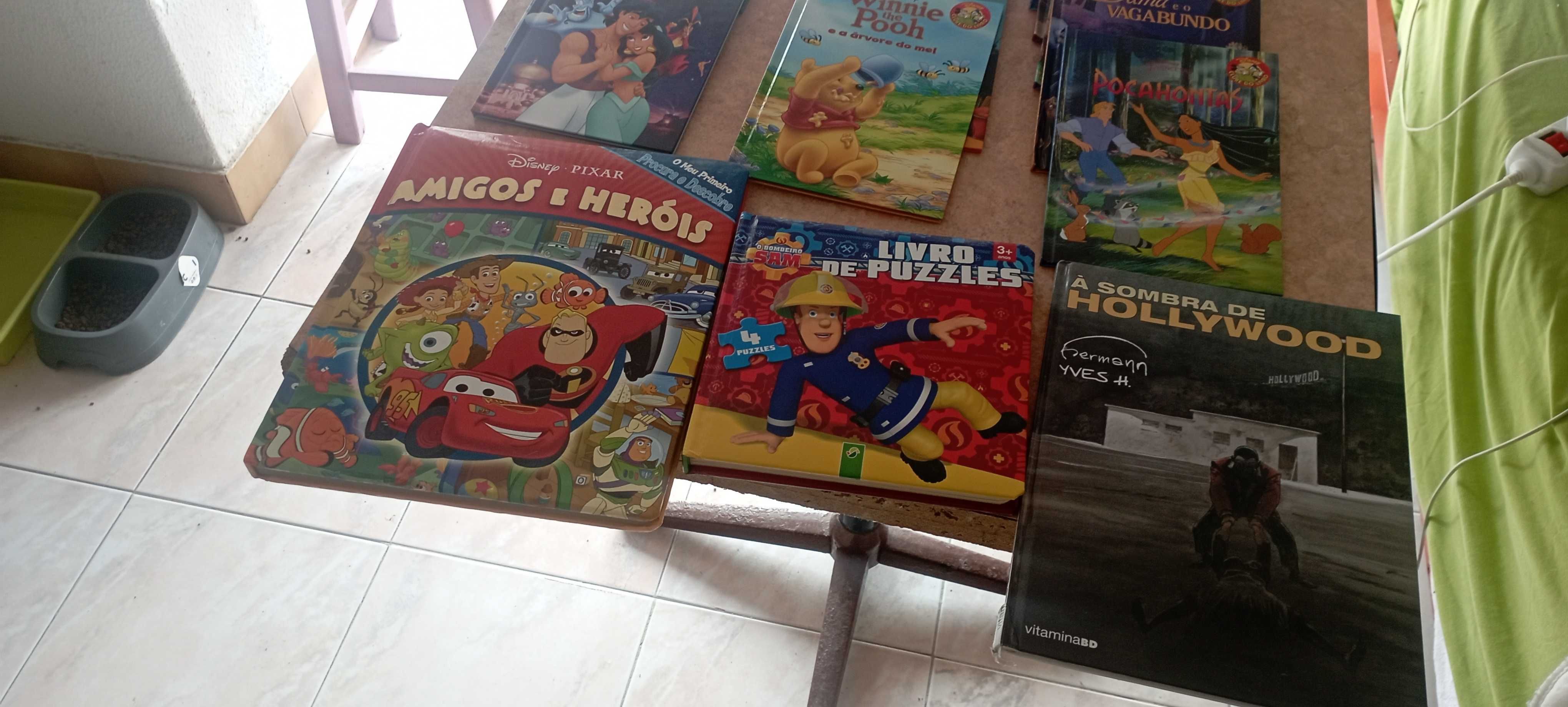 Livros cada um 2.50