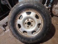 4szt Koła (opona +felga) 205/75R16C  z kolcami na zimę