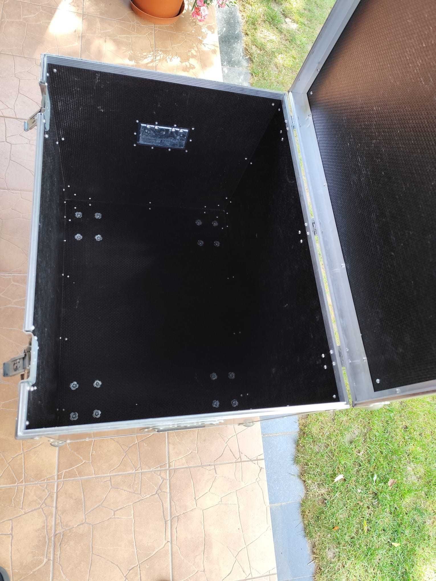 Case na kable Barczak