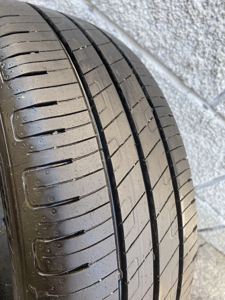 Продам резину Goodyear 195/55 R16