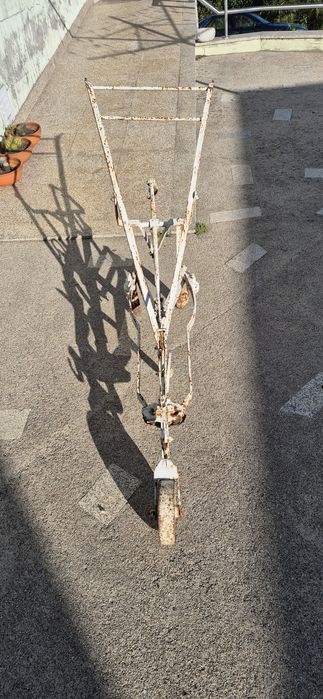 Alfaia  Sachador antigo