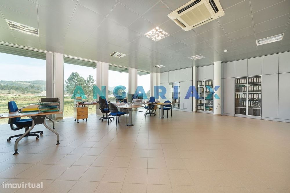 ANG737 - Pavilhão Industrial para Venda em Porto de Mós, Leiria